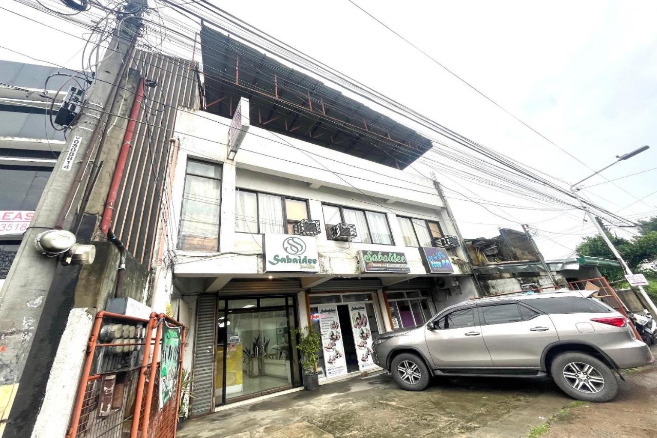 Oyo 910 Sabaidee Suites Mandaue Kültér fotó