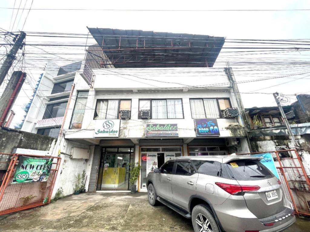 Oyo 910 Sabaidee Suites Mandaue Kültér fotó